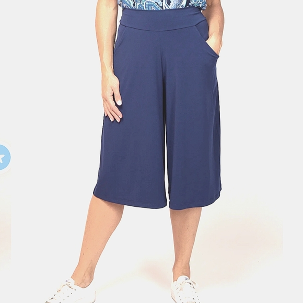NWOT KIM & CO. BRAZIL KNIT GAUCHO PANT WITH POCKETS cadet blue